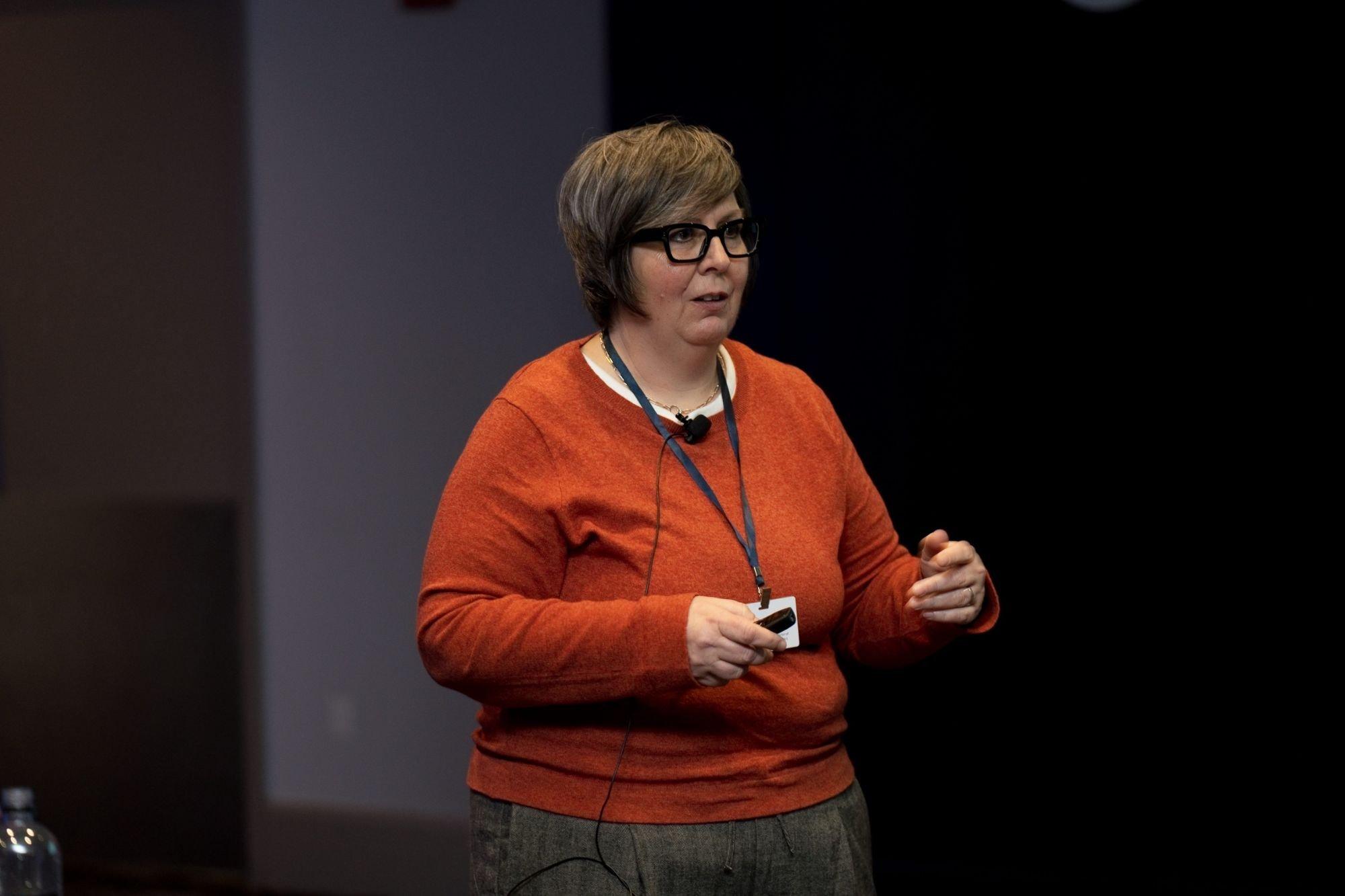 carousel-hero-element image-8