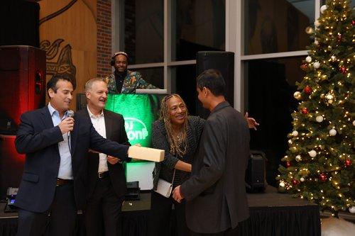 mobile - carousel-hero-element image-10