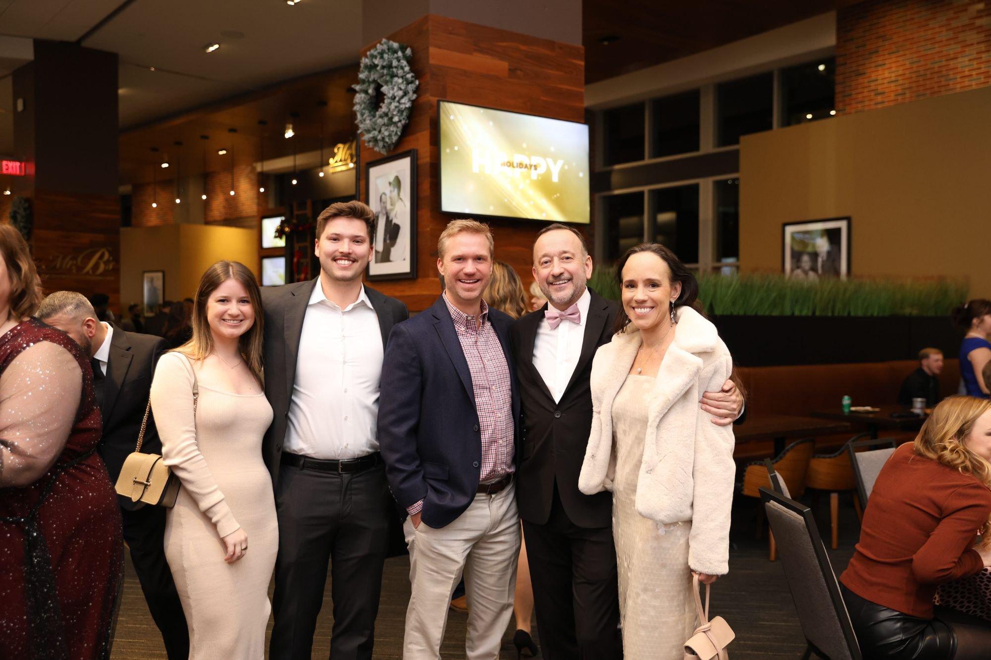 carousel-hero-element image-4