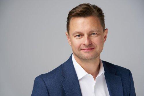 mobile - carousel-hero-element image-4